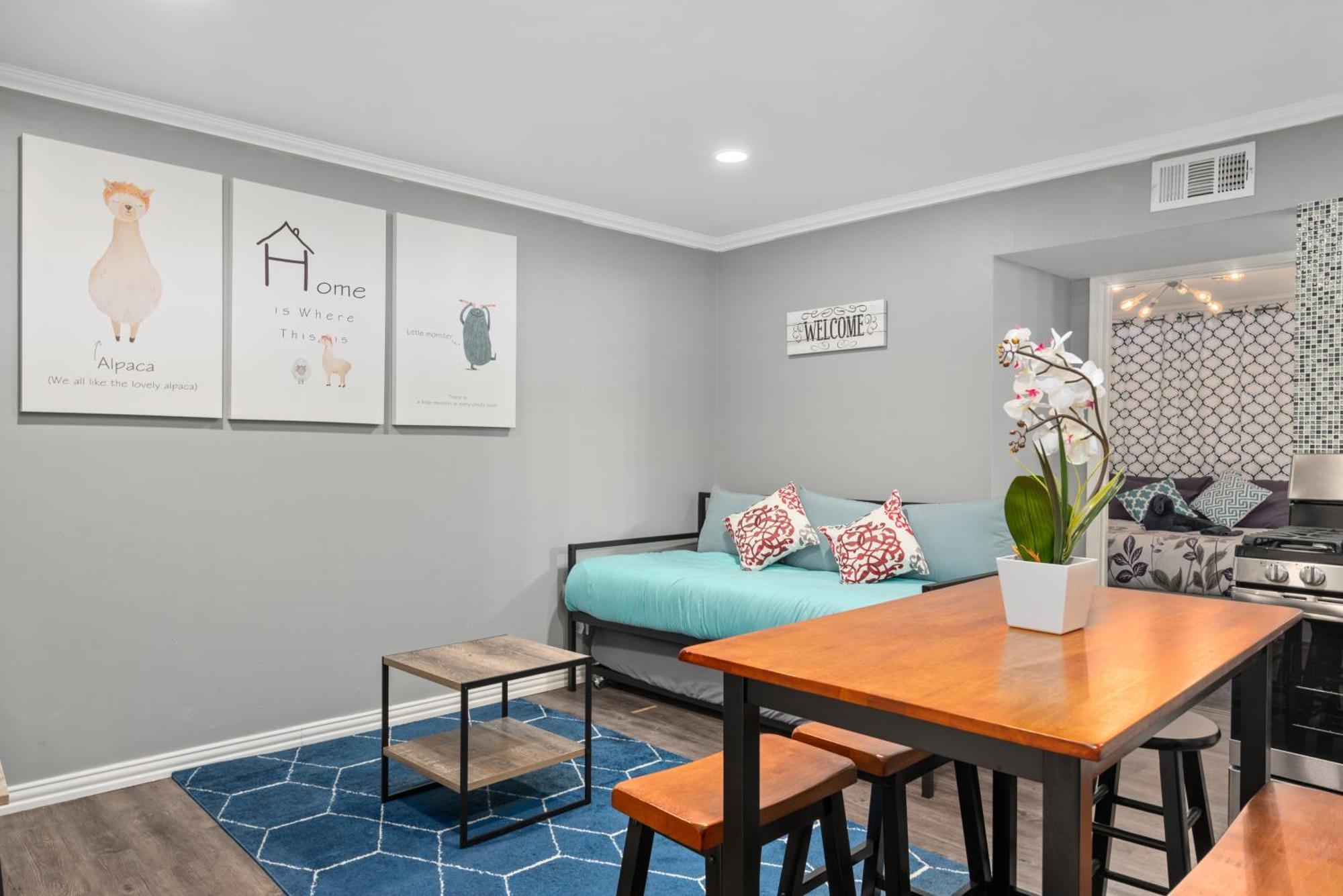 Tiffany Hip Montrose Apt Near Medcenter Uh & Nrg Χιούστον Εξωτερικό φωτογραφία